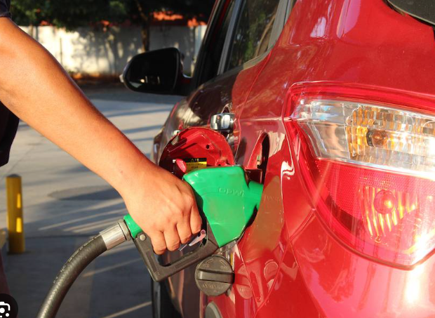 Prywatne emblematy ogłaszają wzrost ceny paliwowej od czwartku - Power - Digital Diario