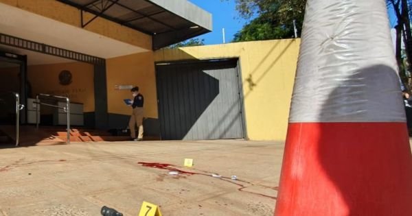 Kobieta Baleleda w Brazylijskim konsulatu w Ciudad del Este - Mercopress