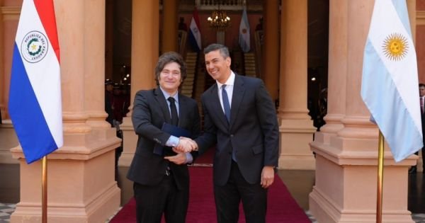 Obecność Milei w Paragwaju generuje znalezione reakcje - Mercopress