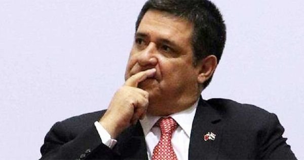 Cartes nie jest już znacząco skorumpowany dla Waszyngtonu