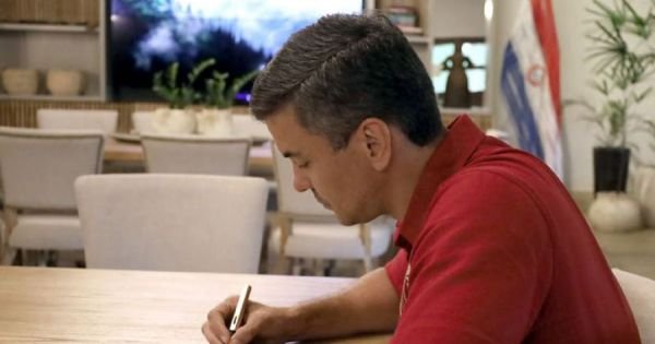 Prezydent Peña ogłasza kontrowersyjną ustawę o organizacjach pozarządowych