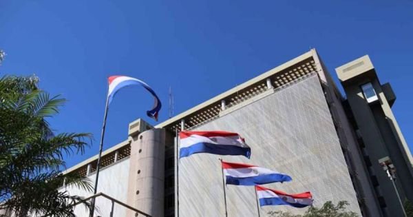 Handel zagraniczny otwiera rok 2026 z deficytem wynikającym ze spadku eksportu