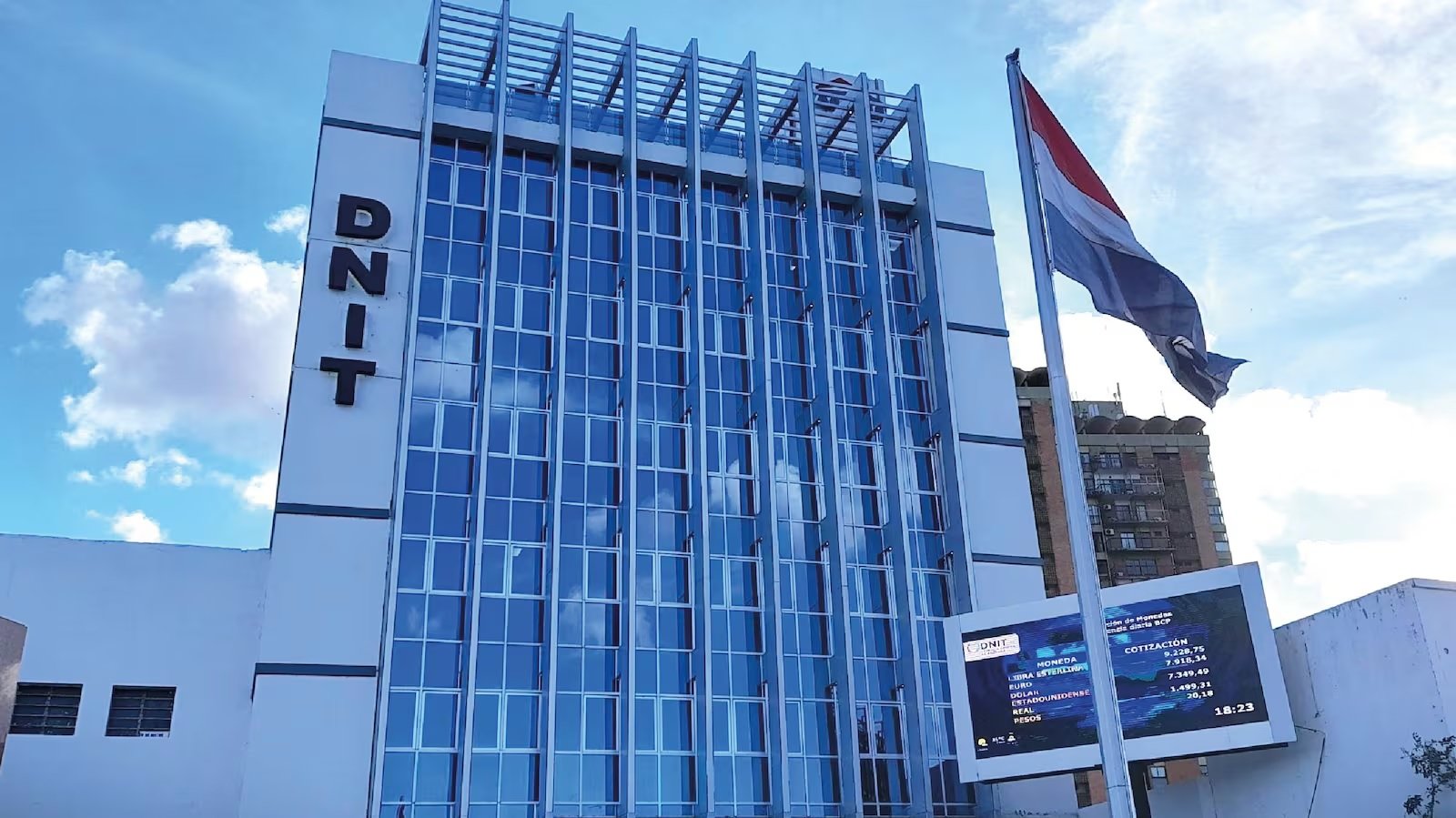 DNIT odnotował na koniec marca wzrost zbiorów o 10,4%