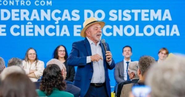 Lula mówi, że Paragwaj „zdecydował się na inwazję” na Brazylię, a Kongres oskarża go o zniekształcanie historii