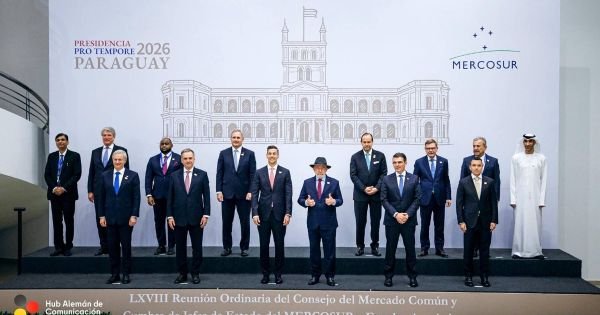Przywódcy Mercosuru promują regionalną architekturę bezpieczeństwa przeciwko przestępczości zorganizowanej 7 Przywódcy Mercosuru promują regionalną architekturę bezpieczeństwa przeciwko przestępczości zorganizowanej